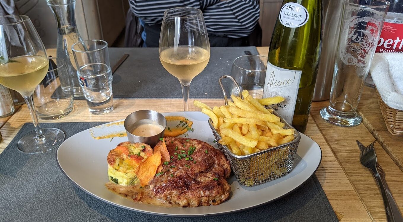 Restaurant alsacien : carpes frites, fleischkiechles du Thurtàl et burgers signature à Bitschwiller vers Thann Riedisheim